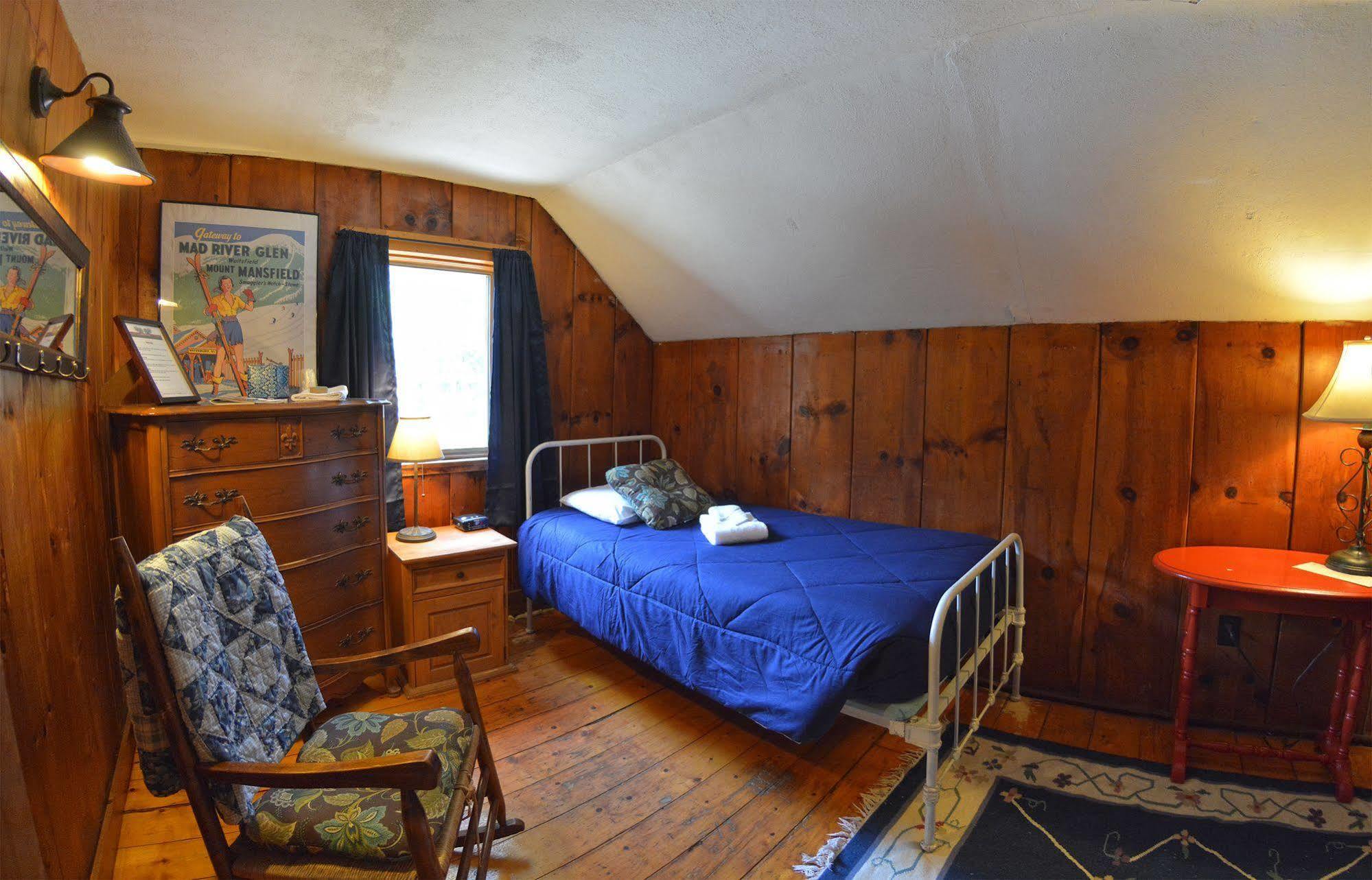 Hyde Away Inn Waitsfield Экстерьер фото