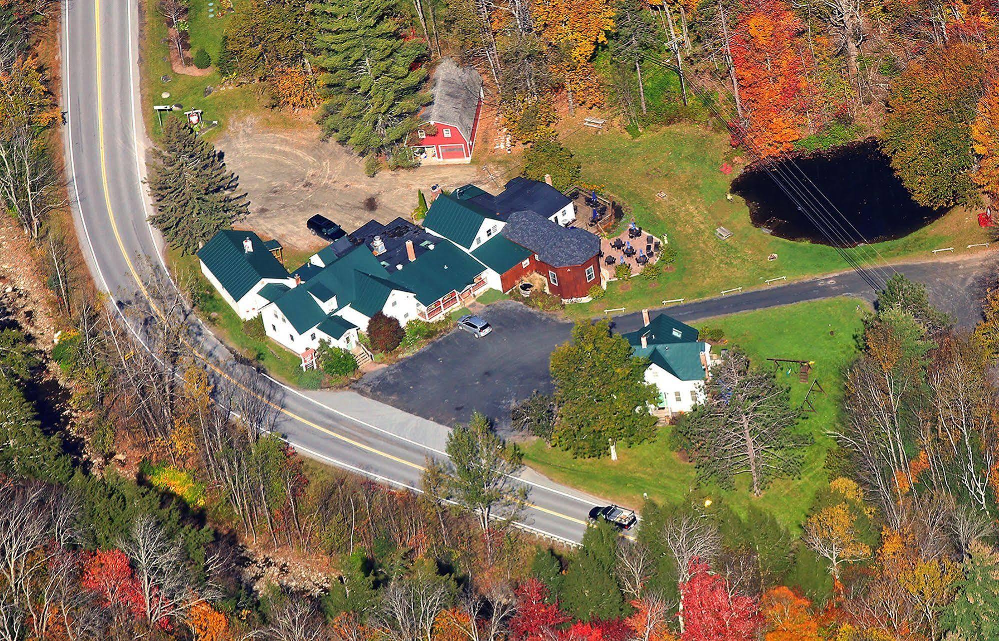 Hyde Away Inn Waitsfield Экстерьер фото